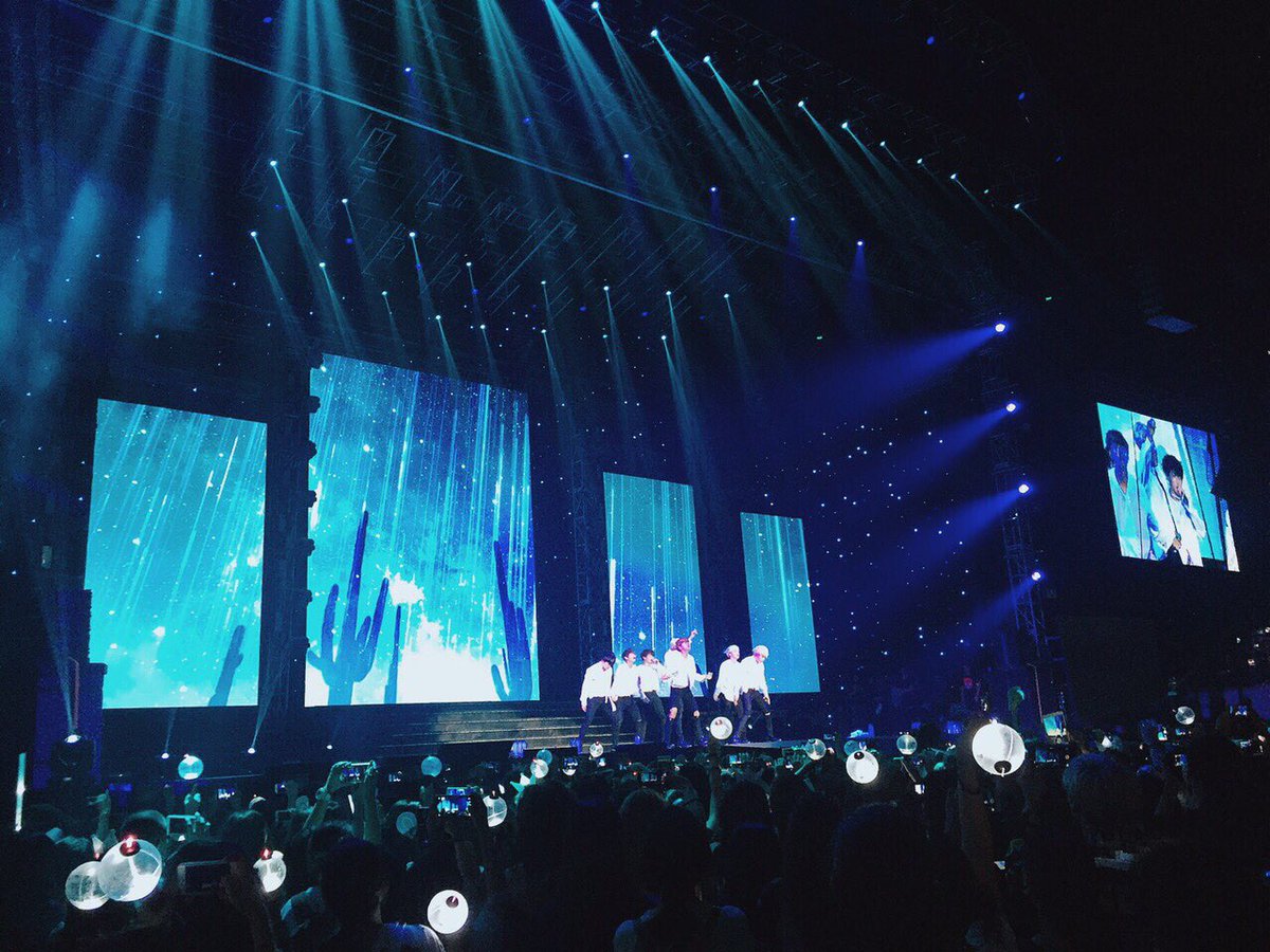 enjoyGLOBE's tweet photo. Got butterflies in our stomachs because of this BTS hit! 💙 #BTSEpilogueInManila #GlobeKPOP https://t.co/fTmaaXMWAM