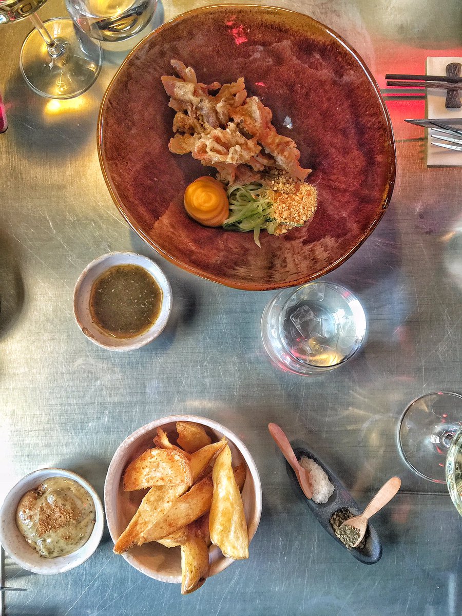 drizzleanddip's tweet photo. Ok I'm calling it, @UrbanologiFood is the best non fine dining food you will find in Joburg. Urban Garde 🙌🏻 https://t.co/ygPoIx07Xw