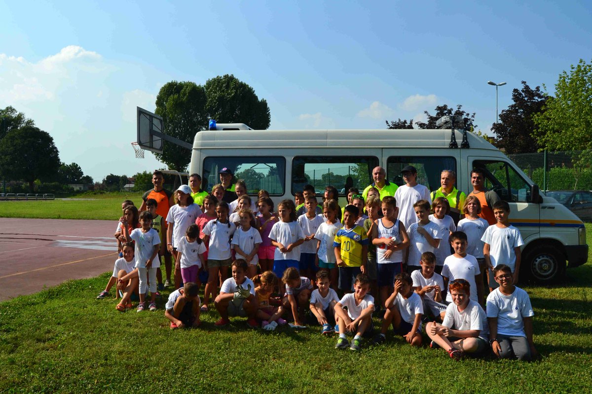 ProtCivGessate's tweet photo. "Anch'io sono la #ProtezioneCivile" un pomeriggio al Summer Camp di #Gessate https://t.co/zUXtPaysG9