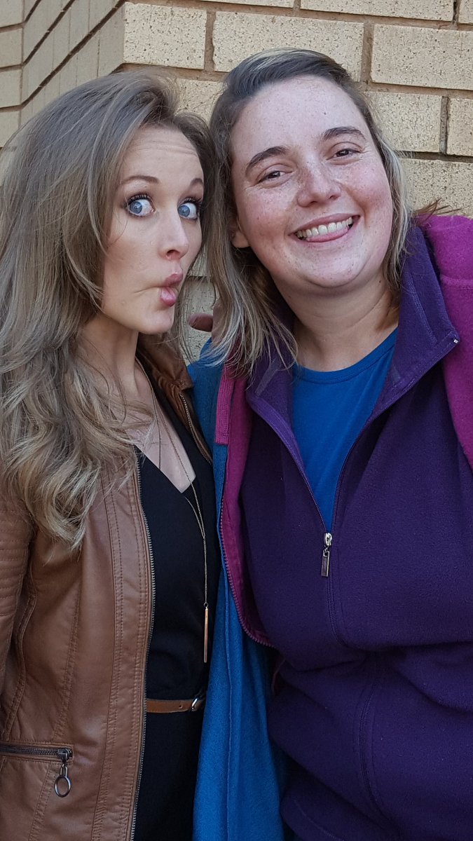 AnnemariMalherb's tweet photo. Dis altyd n plesier en so lekker om jou te sien en te hoor sing! Dankie vir die mooi woorde. Jy's net so spesiaal. X https://t.co/BM96dJofsT