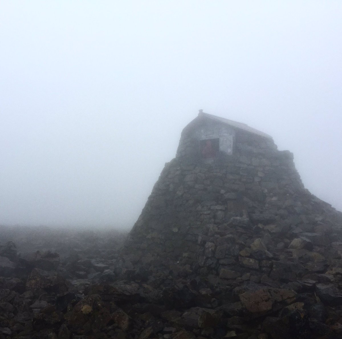jessicawetherly's tweet photo. #threepeakschallenge https://t.co/XtcXVyb0S7