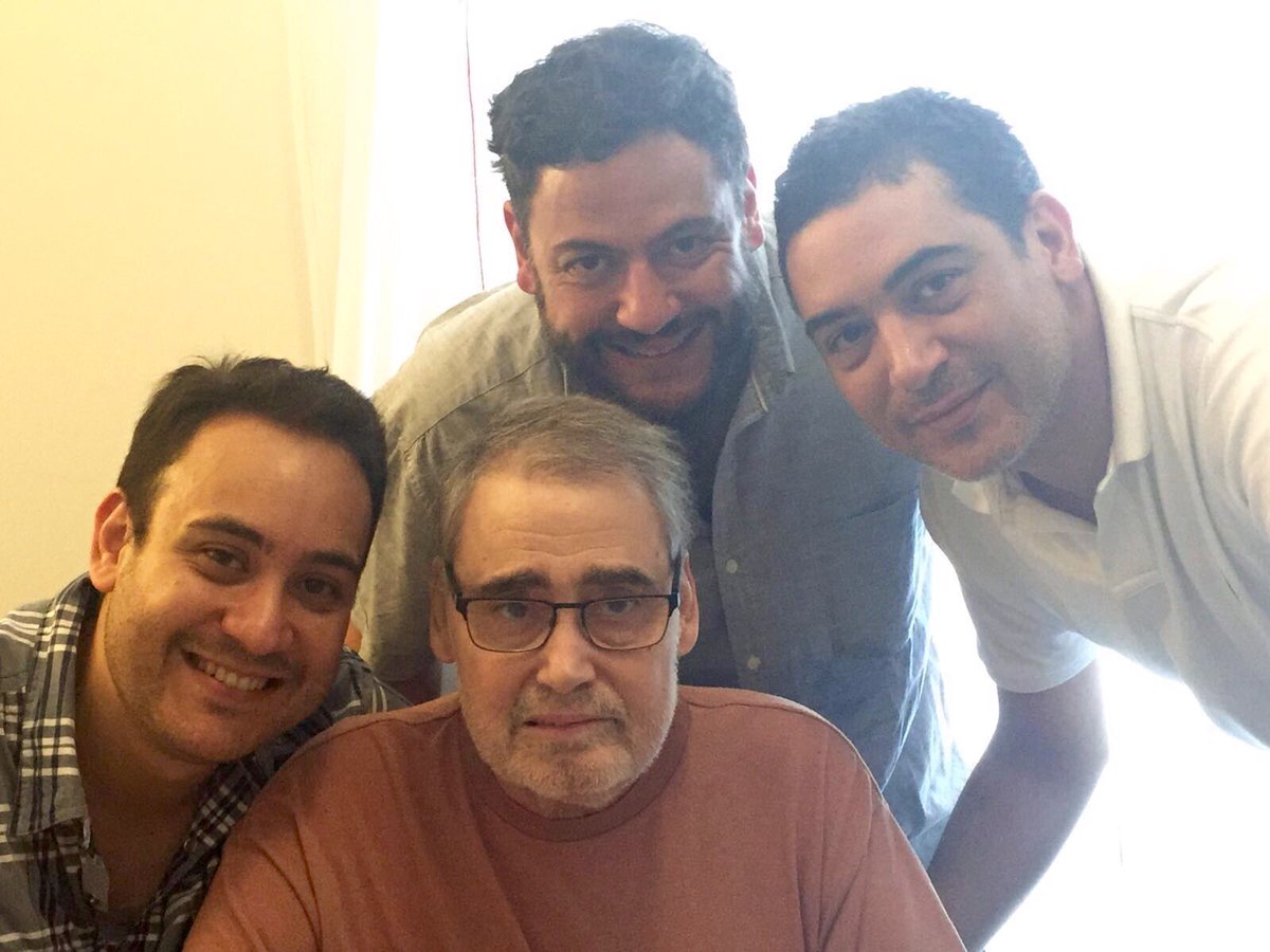 nachetemusic's tweet photo. Hasta siempre, papi, te echaremos mucho de menos. Os quiero bros @sergiochefwear @APerezAlonso 😘😘😘 https://t.co/ckwL0dw3Fi