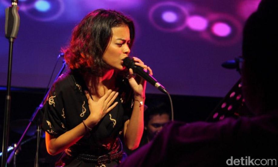 detikhot's tweet photo. Konser Jazzphoria Eva Celia https://t.co/3cUrQAprqD https://t.co/5A4ydh3Vql