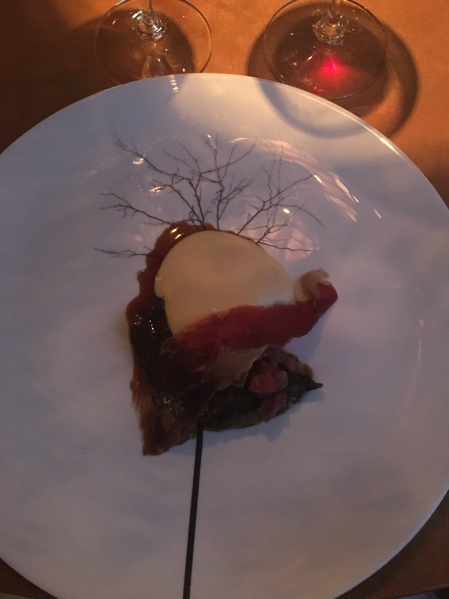cfmills29's tweet photo. The most amazing meal and service @MCRHouse last night! Thank you @Millzyneath 😘 #14courses #stillfull https://t.co/Km79feFa94