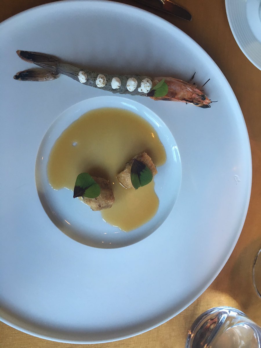 cfmills29's tweet photo. The most amazing meal and service @MCRHouse last night! Thank you @Millzyneath 😘 #14courses #stillfull https://t.co/Km79feFa94