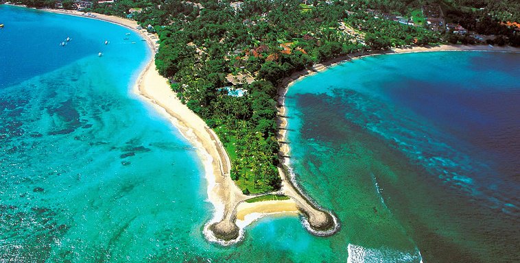 lomboksumbawa_'s tweet photo. Pantai Cantik ini namanya Senggigi, pusat pariwisata nya Lombok #MTQLombok https://t.co/f0bLlHwYxD