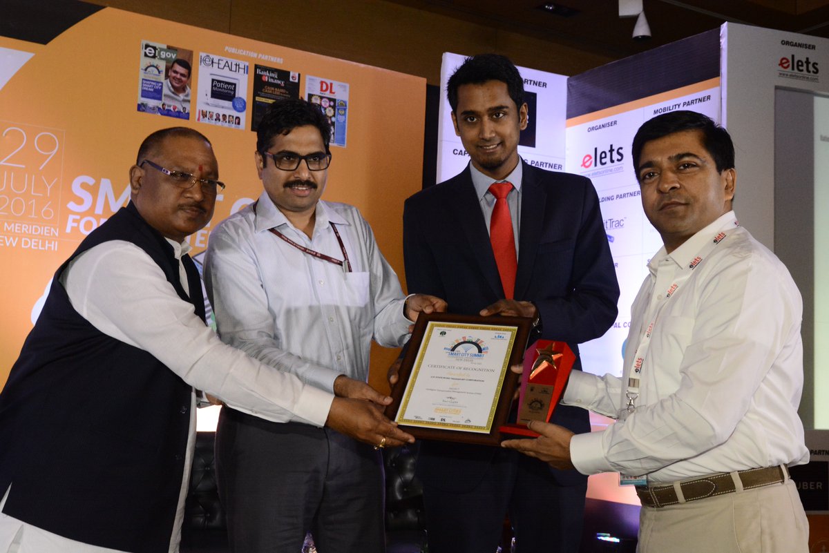 ArpitKGupta's tweet photo. MoS Steel @vishnudsai gives 3 @SmartCityElets Awards to @UPGovt #UPSRTC #ITElectronics #UPTransport @IASassociation https://t.co/MyL2gVozpg