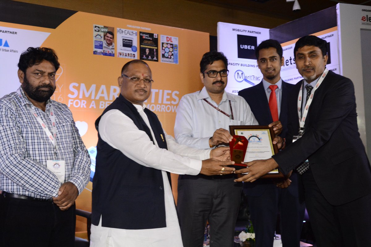 ArpitKGupta's tweet photo. MoS Steel @vishnudsai gives 3 @SmartCityElets Awards to @UPGovt #UPSRTC #ITElectronics #UPTransport @IASassociation https://t.co/MyL2gVozpg