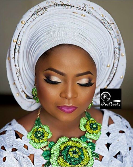 funkiebabie19's tweet photo. Saturdays r 4 weddings! Learn DIY professional mk-up n gele tying,even beads n more..watsapp08061138953 https://t.co/MEWZsDhHS2