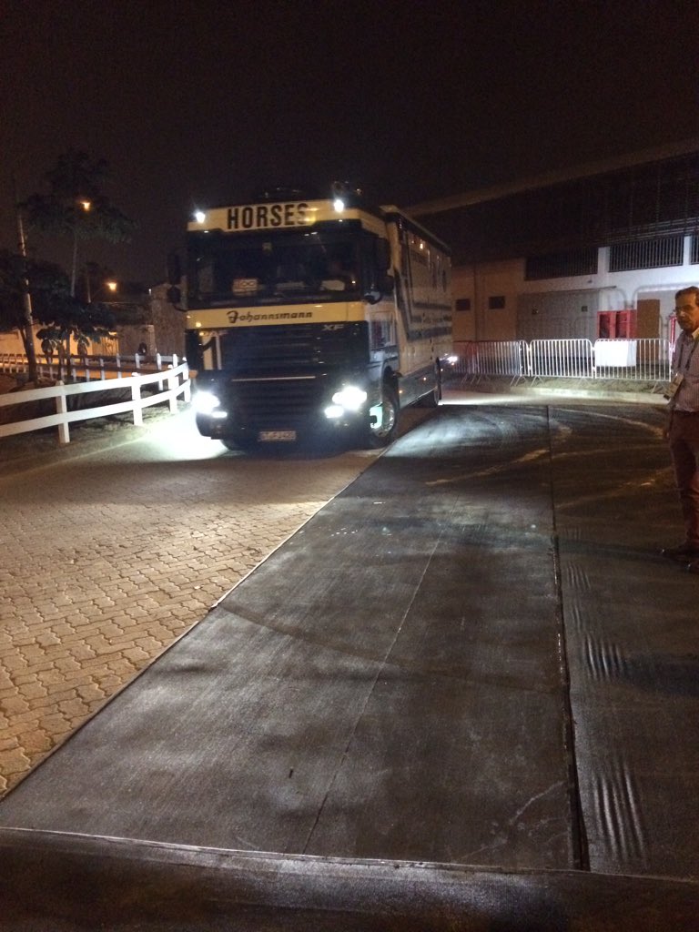 Ems_Slater's tweet photo. All arrived safely in Rio #Rio2016 #TwoHearts https://t.co/WGEptoWoUe