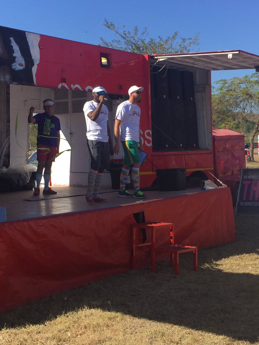 MisterJacques's tweet image. '@jacarandafm supporting @CapitecBankSA #TheColorRunSA #ColorSelfie #Happiest5K #CapitecLiveBetter