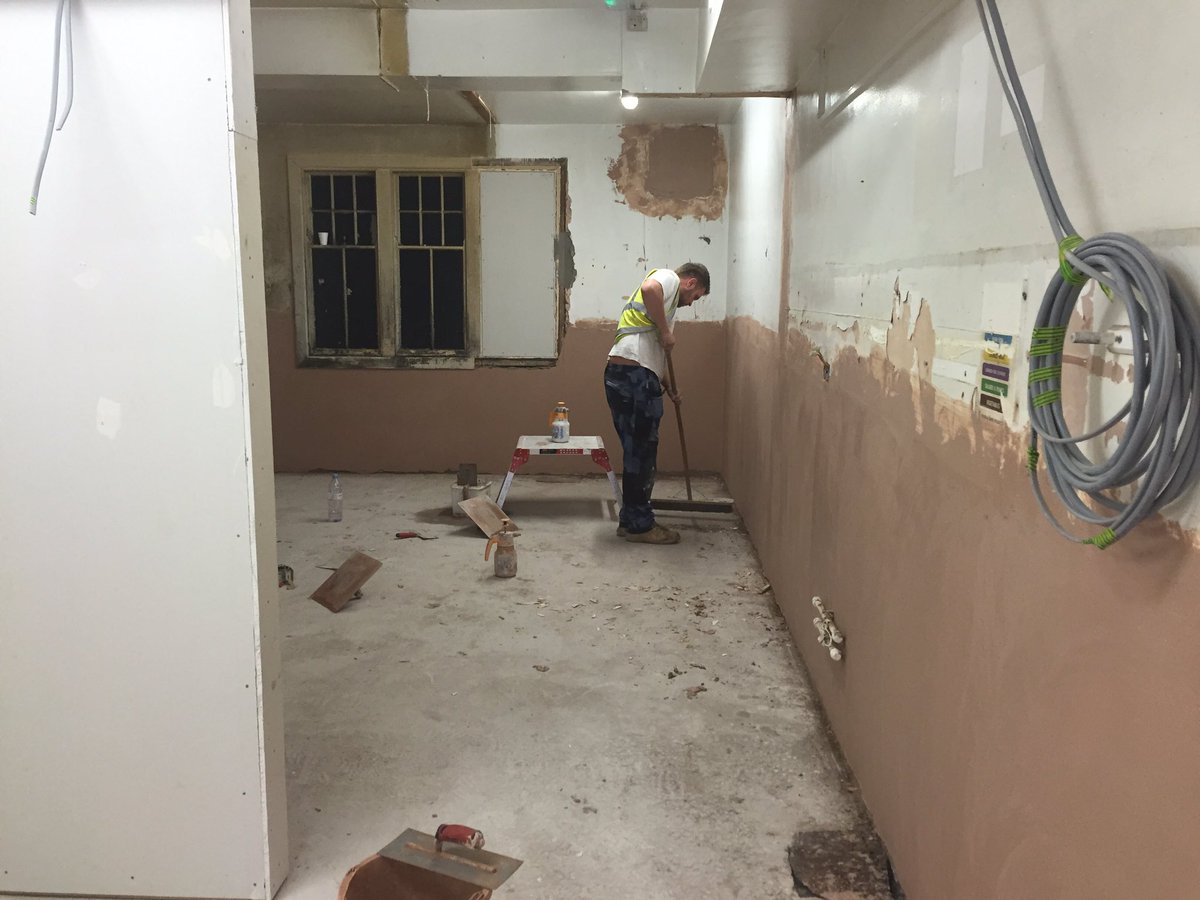 WDPANDRS's tweet image. Last push for our lads at the Bassets pole, The Harvester in Sutton Coldfield.