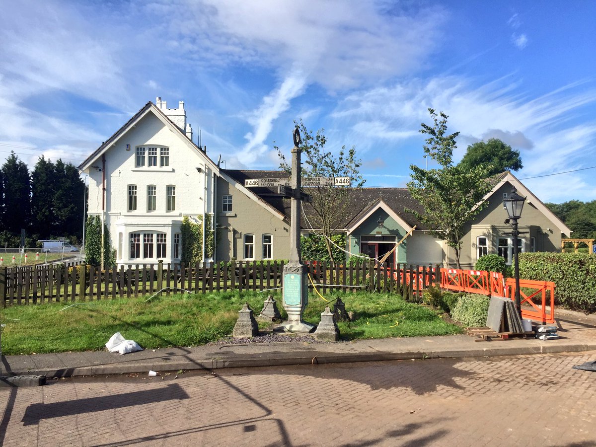 WDPANDRS's tweet image. Last push for our lads at the Bassets pole, The Harvester in Sutton Coldfield.