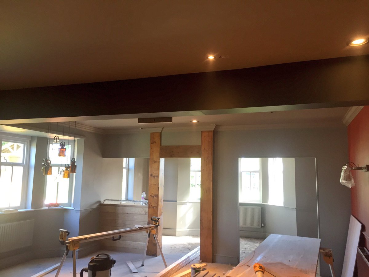 WDPANDRS's tweet image. Last push for our lads at the Bassets pole, The Harvester in Sutton Coldfield.