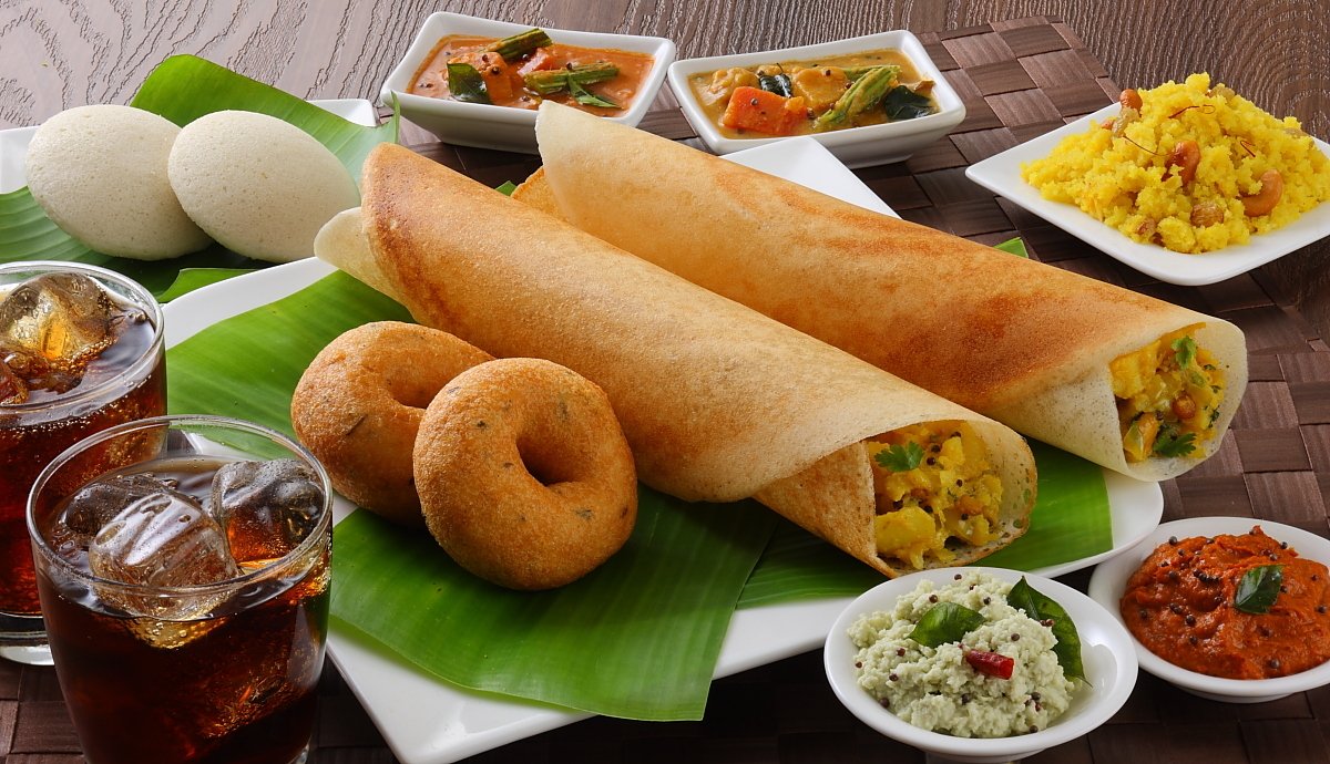 indiagotit's tweet photo. Pump up the taste factor this weekend! These delicious south Indian foods are all u need right now #SaturdayKitchen https://t.co/fjrBvlYTN8