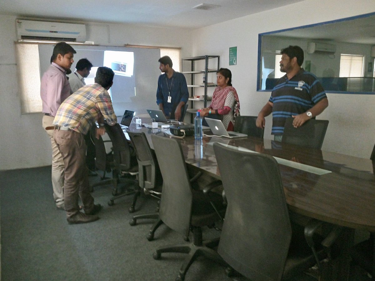 senthil_kr's tweet photo. #meetup preparation by #innoppl #iOS team @InnopplIndia for #AppleWatch https://t.co/IIsXnZvDel