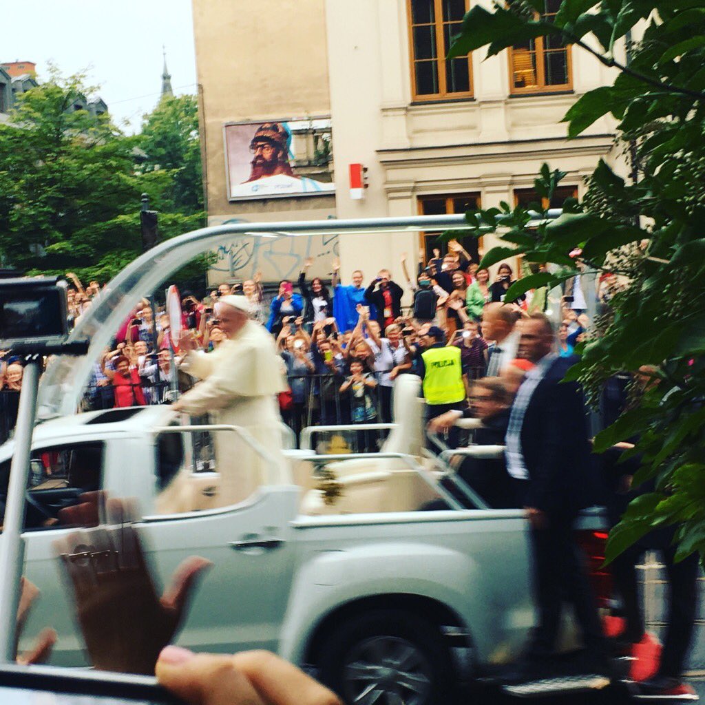 Allie_Maree's tweet photo. We saw Papa Francis in the flesh yesterday. What an exciting & memorable moment! #bnewyd16 #WYD2016 #AussiePilgrims https://t.co/Q5aVZKUrnJ