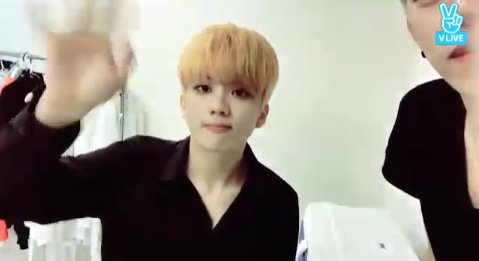 nayegp_94's tweet photo. @BAP_Youngjae My little Orange ^^ this hair color is cute! 😁 We love you 💛💛 #OranJae #PerfectOrange #JaeIsPerfect https://t.co/mXCM9vv6nC