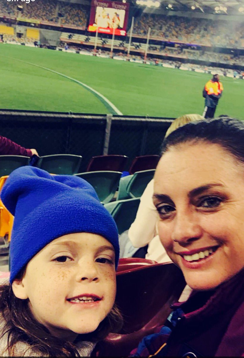 orielly_molly's tweet photo. Girls night at the Gabba to see the mighty @brisbanelions #gettothegabba #onesolutiontfys #AFLLionsPower https://t.co/iWN6oU1Evu