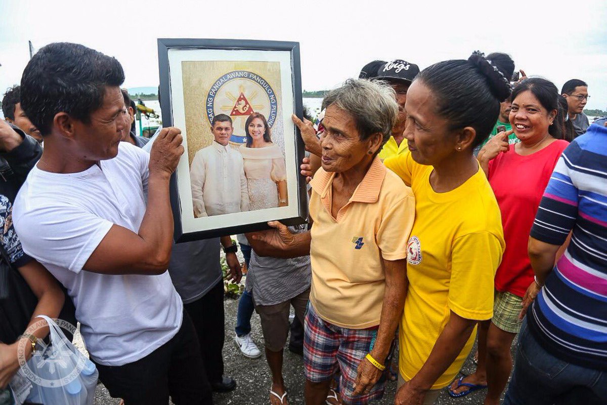 lenirobredo's tweet photo. [A] EARLIER: "Good things are coming and the residents are very grateful." - VP Leni Robredo https://t.co/jBVz8TgADY