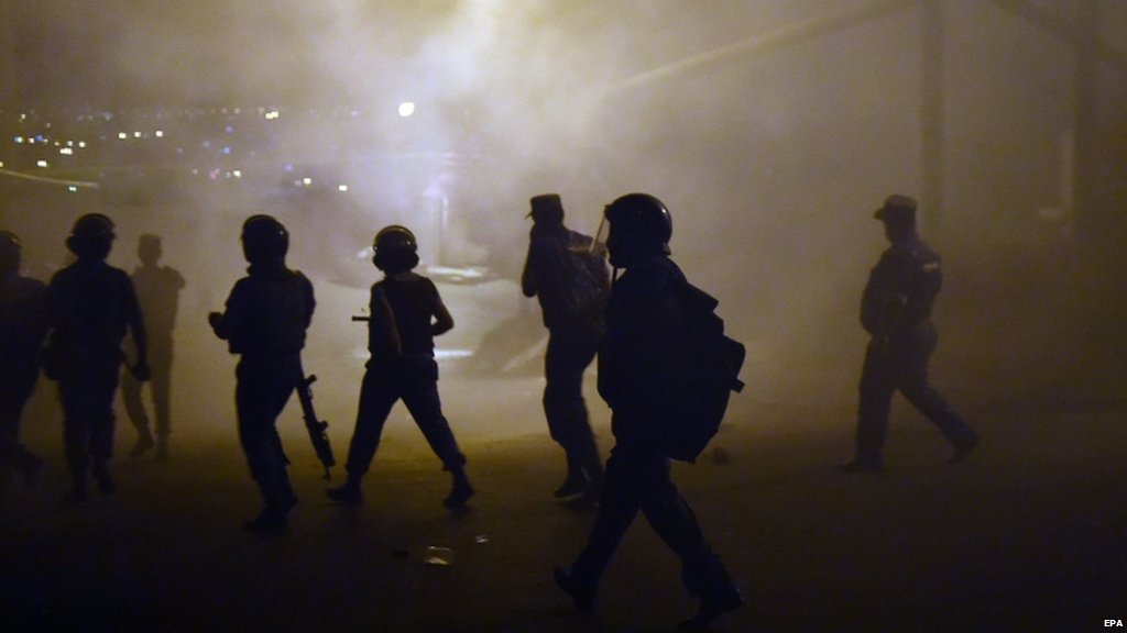 BBCWorld's tweet photo. Armenia riot police clash with protesters amid hostage crisis in capital Yerevan

https://t.co/9tG7Kf8C6L https://t.co/8CyfZFkS0i