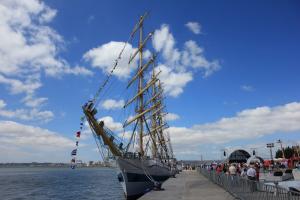 getsari's tweet image. Парусник «Мир» завершил второй этап «Tall Ships Races 2016» в морском порту Кадис