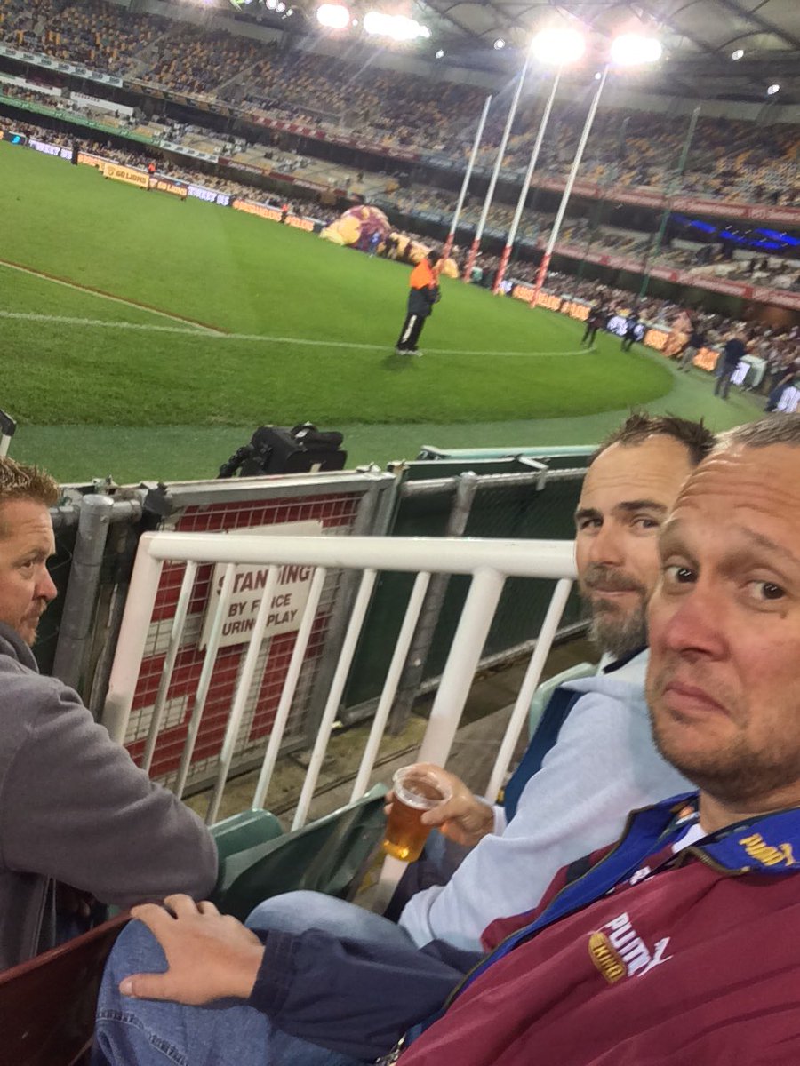 bigbrowny77's tweet photo. @brisbanelions boys retro round! #onesolutiontfys https://t.co/WGjX3P28cx