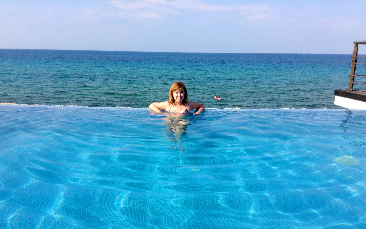 PhoebeJane21's tweet photo. 4 days till Greece! Can't wait to be back here! https://t.co/V6VVzLiklj