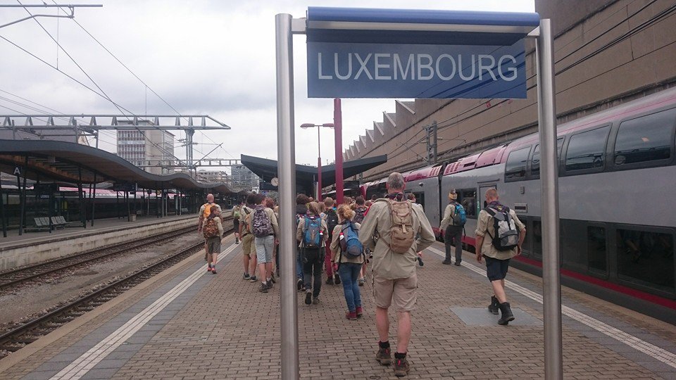 scoutingrijen's tweet photo. Scouts vereren uiteraard de hoofdstad #Luxembourg met een bezoekje #groetenuitRijen https://t.co/ZLWvzoe1id