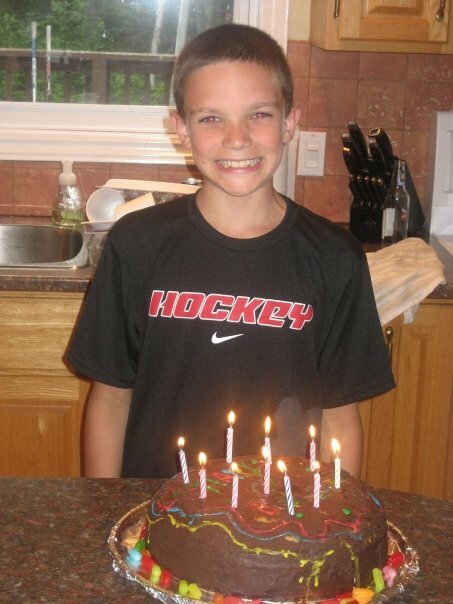 lore_bowers's tweet photo. Happy 17th Birthday @shanebowers15 xo #birthdayboy https://t.co/bNXYFx0jJg