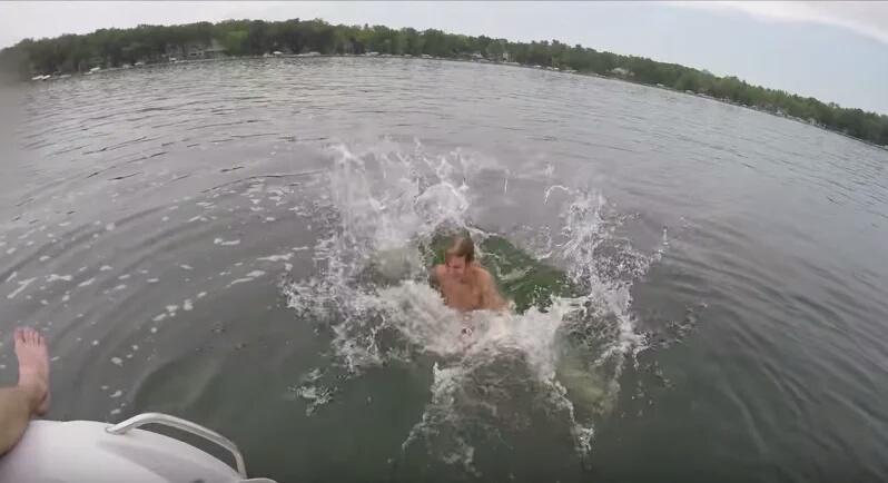 JUSTIN MERECE GANAR

NO IGNORES BELIEBER

DA RETWEET

My #TeenChoice vote for #ChoiceTwit is @JustinBieber