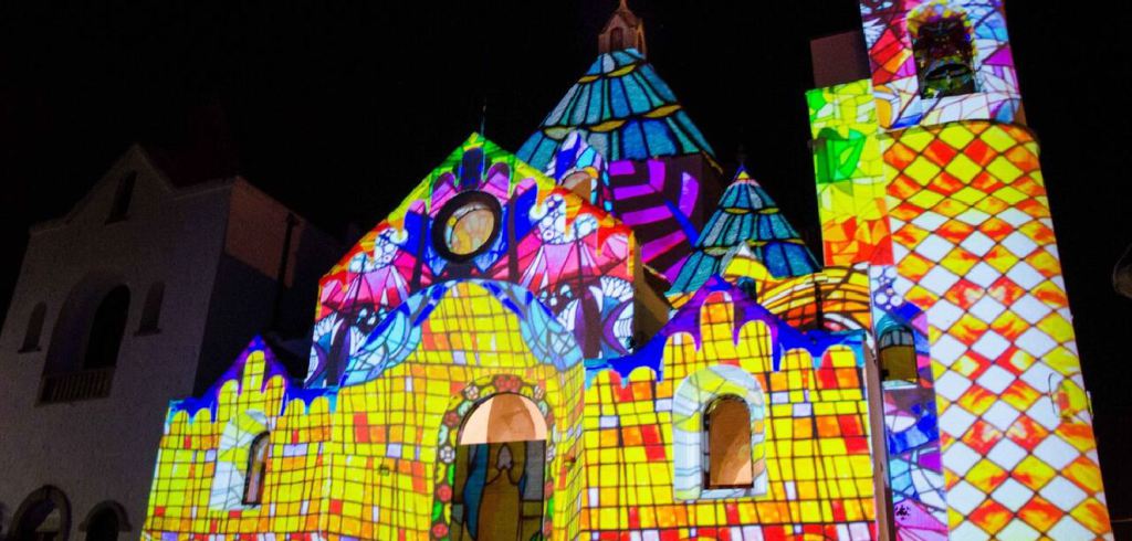 Ad Alberobello, tra Madonna e Natuzzi, il Light Festival <a href="/Natuzzi/">Natuzzi</a> <a href="/AlberobelloLF/">AlberobelloLightFest</a> <a href="/madonna/">Madonna</a>… thewaymagazine.it/travel/ad-albe…
