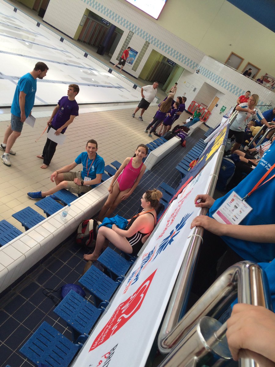 hearts_matteruk's tweet photo. Rachel has a Bronze medal in the pool. Wooooo @WHBTG @TransplantSport @LLTGL @fhlta @HTF_UK @NHSOrganDonor https://t.co/OiaORvbgZc