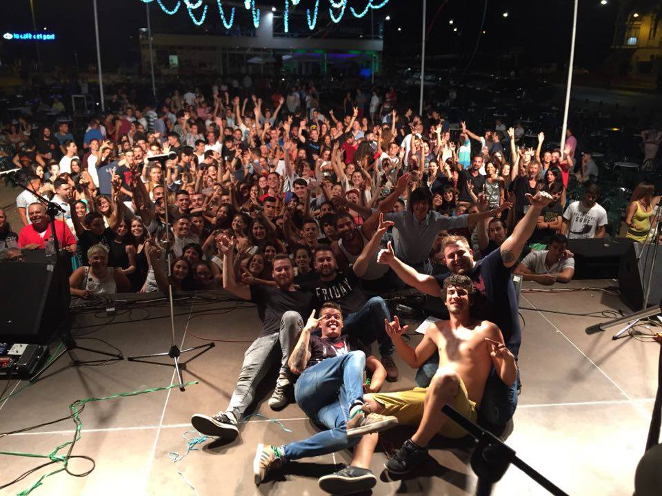 Final del concert a les "Festes Majors" de La Ràpita!
Ha sigut tot un orgull... això s'ha de repetir!! #dalealrock
