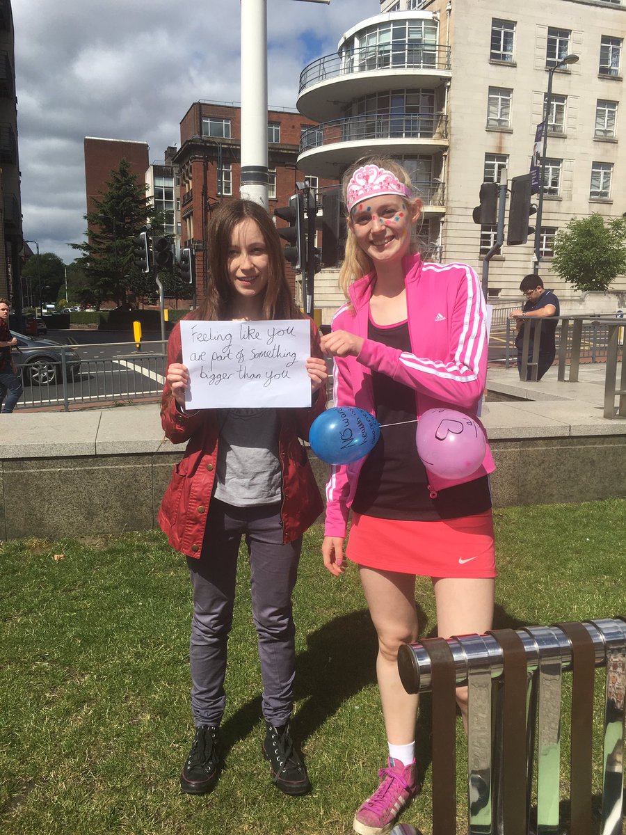 team_ward10's tweet photo. @AmberPagePoetry nice chat about mental health awareness!! Thanks for the pic😂 #Community #vine #teamward #ncs https://t.co/2bIA7619ZM