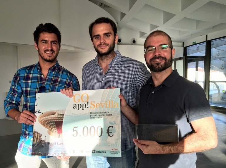 emprendeverde's tweet photo. La #app 'Llovoi' desarrollada por @Ciclogreen ganadora del premio #GoAppSevilla https://t.co/wayJSOZZpb https://t.co/HVsol3fjrR