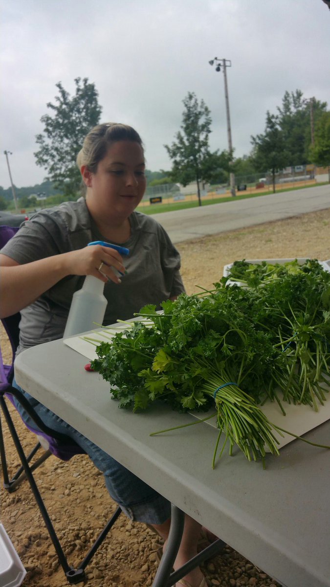NeverEasyBBQ's tweet photo. We're at the Zearing Days Battle in Zearing, IA.  People's choice runs from 1-3, come on out and have some food. https://t.co/hoNjhBuAyF