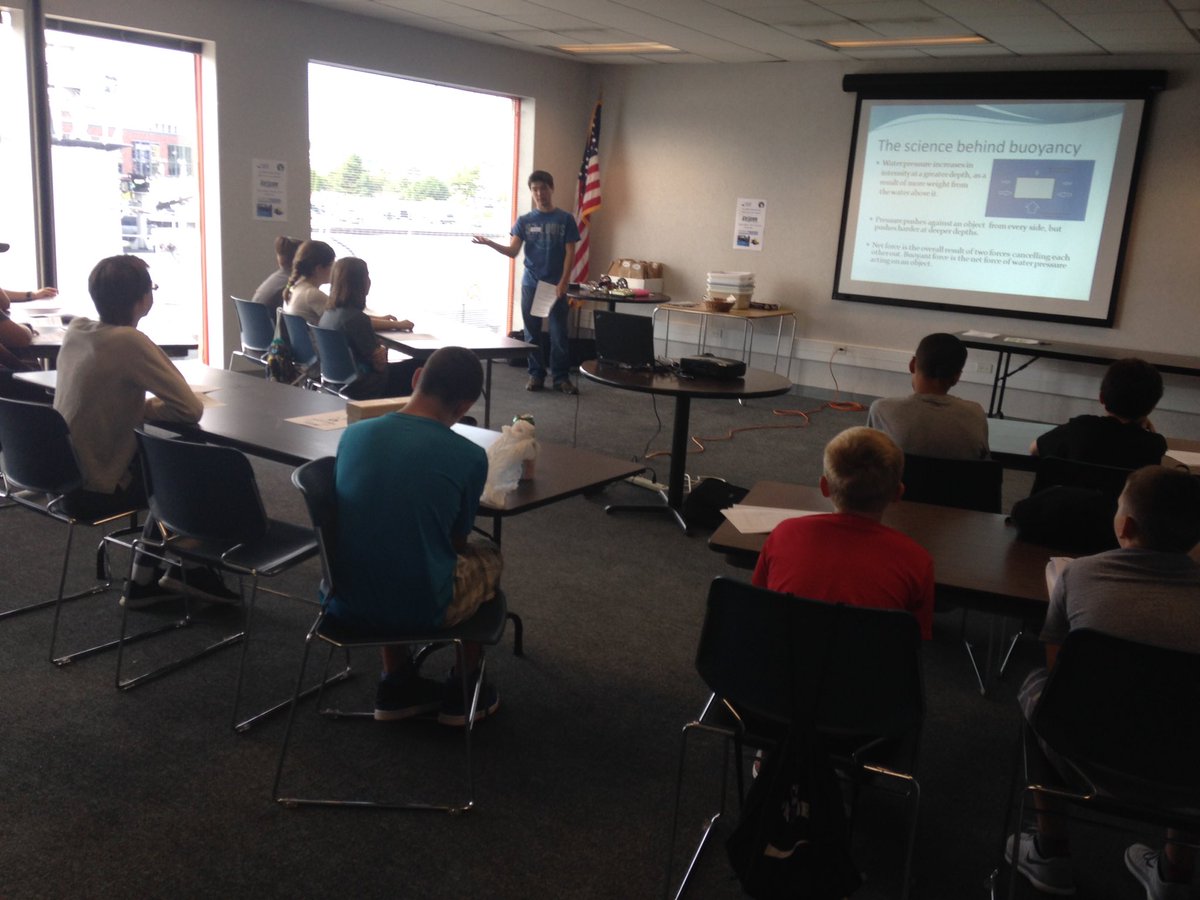 FRC4531's tweet photo. Second session of our underwater ROV camp has started! Ice breakers and lecture before the build! #omgrobots https://t.co/ieHLFpRi2P
