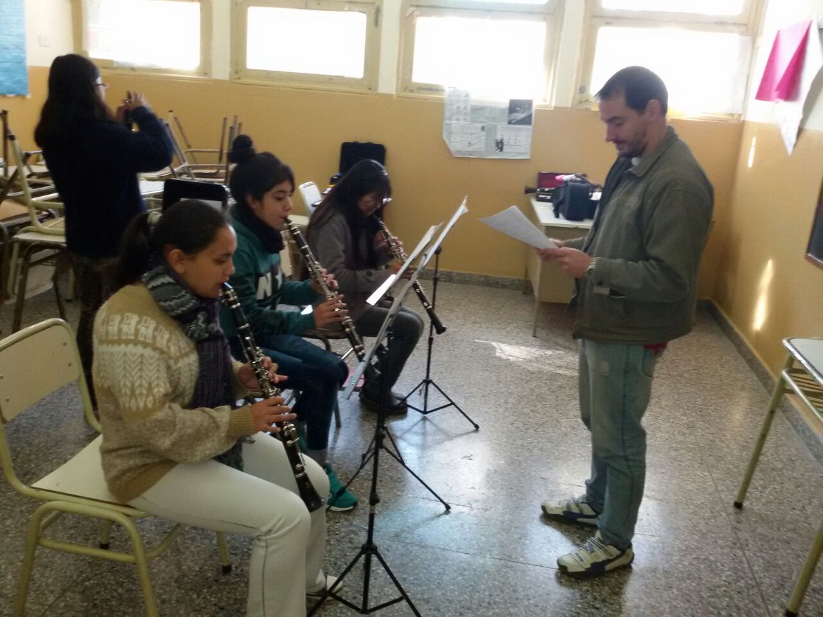 #SumáteAPolíticasSocioeducativas en toda #SaltaLaLinda
<a href="/Escuelabierta1/">Fundación Corazones Azules</a>, <a href="/progoyc/">Orquestas y Coros</a>, <a href="/CAI_Salta2016/">CPPS - CAI SALTA</a>, @SomosCAJ_2016