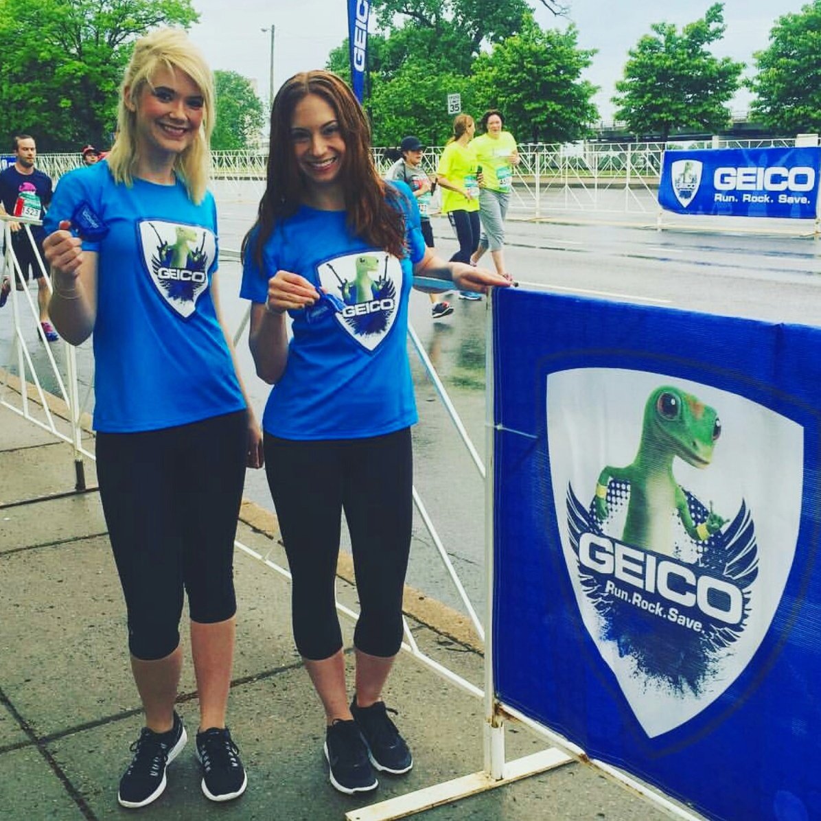 assistmarketing's tweet photo. #RunRockNRoll #FinishLine #GeicoInsurance #RnRMarathon #RnRMarathonSeries #Geico #EventStaffing #TeamAssist https://t.co/2tIVuy1TIL