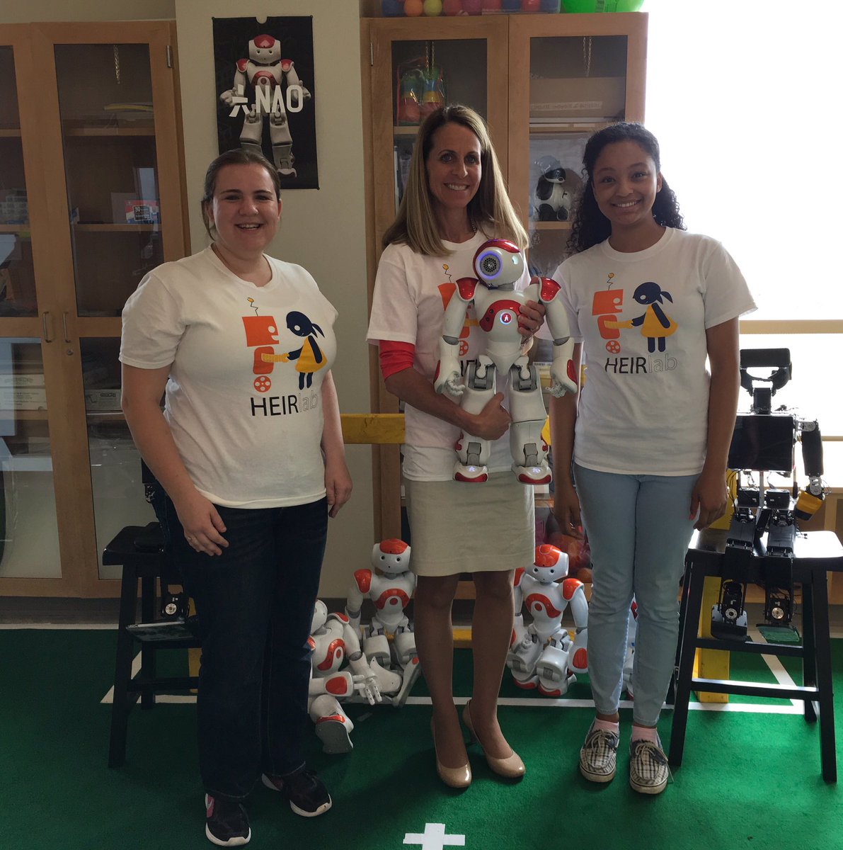 heirlab tweet picture