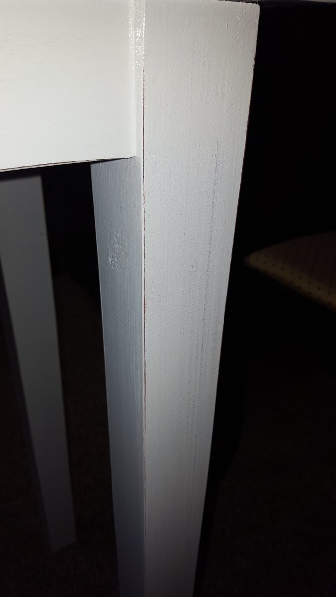 YurwayL's tweet photo. Sofa table with a distressed off white!
#realwood #furniture #distressed https://t.co/5GE8CEp1DH