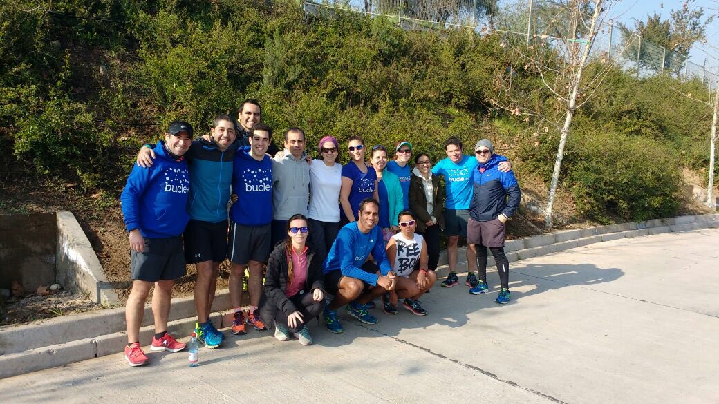 BucleTraining's tweet photo. Sumando más kilómetros en grupo para lograr los objetivos porque #SomosBucle https://t.co/5Z1eHQo5JC