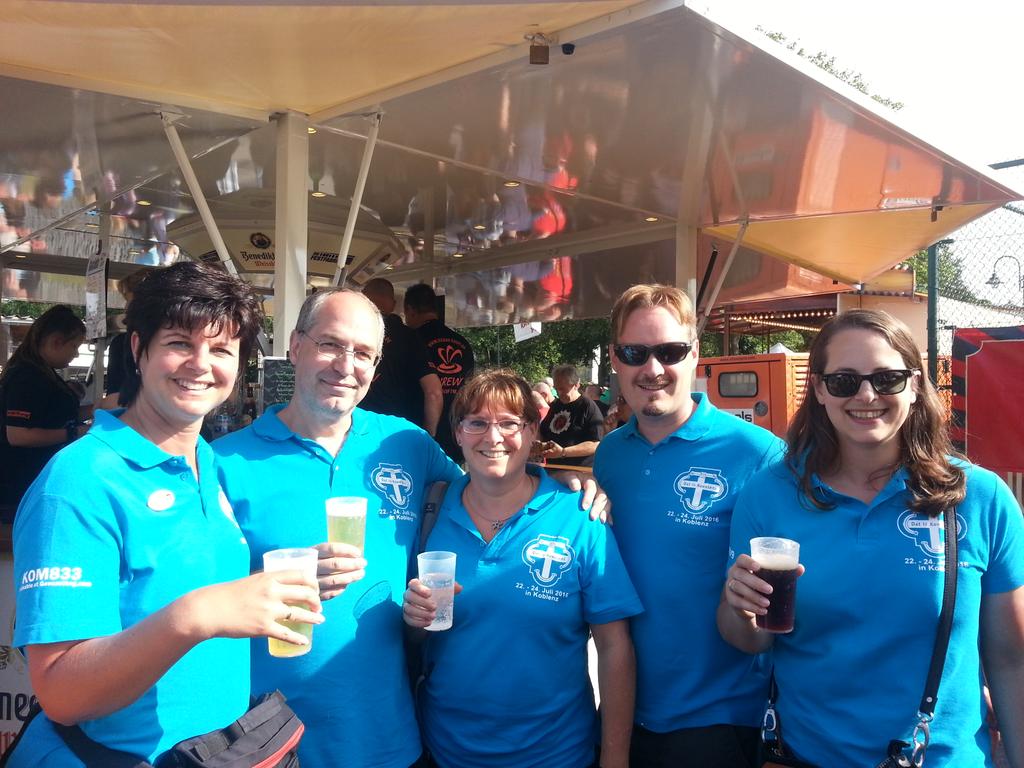 MegaKoblenz2016's tweet image. Das Orga Team lässt die Event Woche bei der Nacht der Vulkane ausklingen.