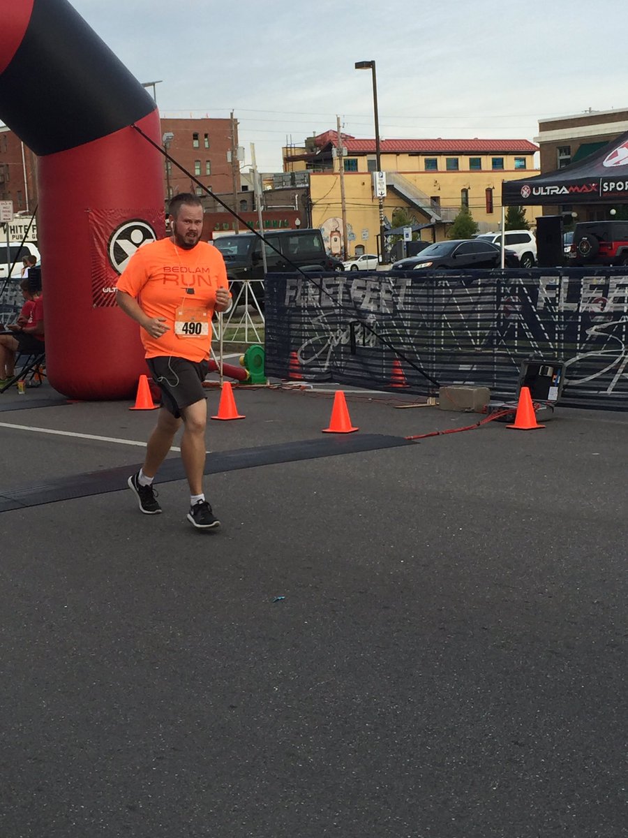 mgarvin86's tweet photo. Had a great morning at the #bedlamrun! Did a new personal best 29:29 in the 5K! https://t.co/ijzAEM0IsO