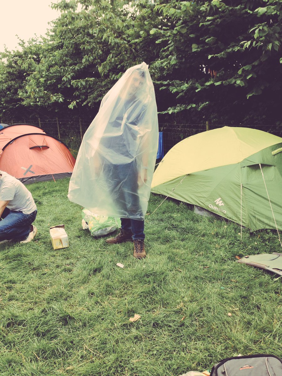 Wise words from Tarling 'you won't get pregnant in this fucker' 🙌🏼 #KendalCalling