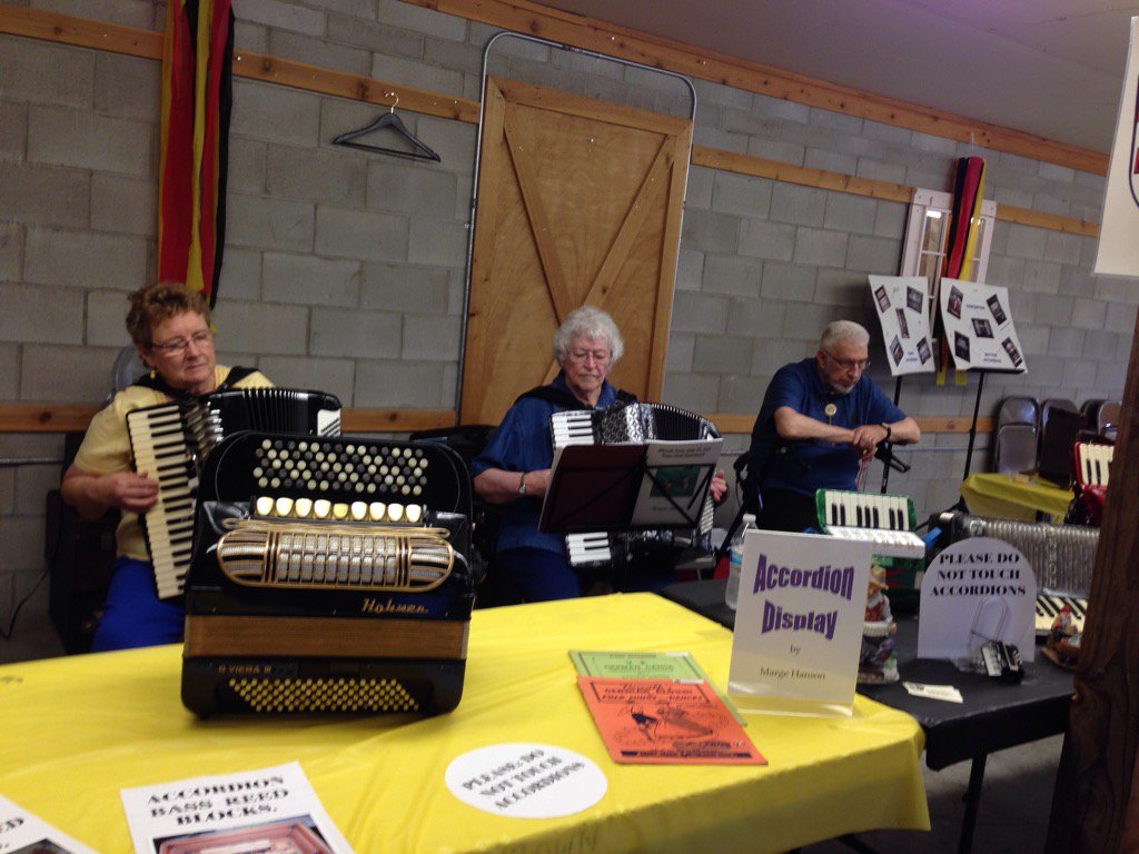 FargoParks's tweet photo. Accordion music at German Folk Fest too! #fargofun https://t.co/5NWCAQwAjB
