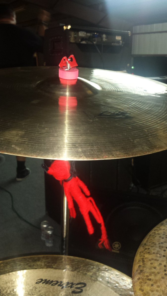 paistesparky's tweet photo. Arcadia, Louisiana last night
#RedDevilLies
#SilverfoxDrumsticks
#SoultoneCymbals
#Sonallpercussion
#PinchClip https://t.co/3AxT09ZXoU