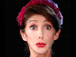 Quanto ridere! Forza e leggerezza delle tue battute mi mancheranno #AnnaMarchesini ma sarebbe un torto essere tristi