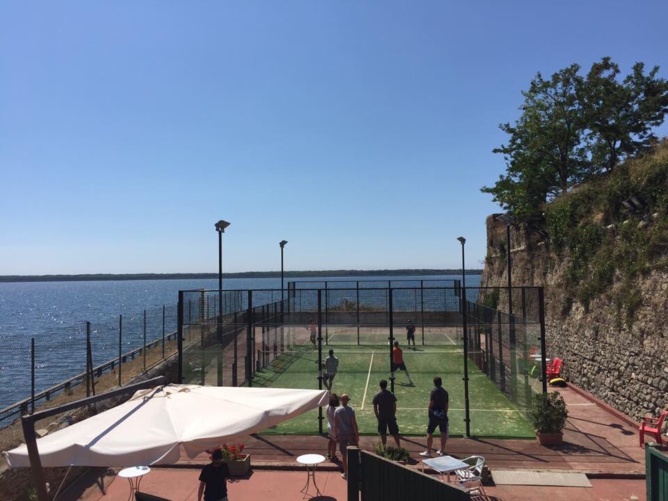 Lapaddlemania's tweet photo. Al TC Orbetello iniziati quarti di finale dell'Estate con La #Paddlemania! Vi aspettiamo: tanto #paddle e tanto mare https://t.co/XywrECUwoR